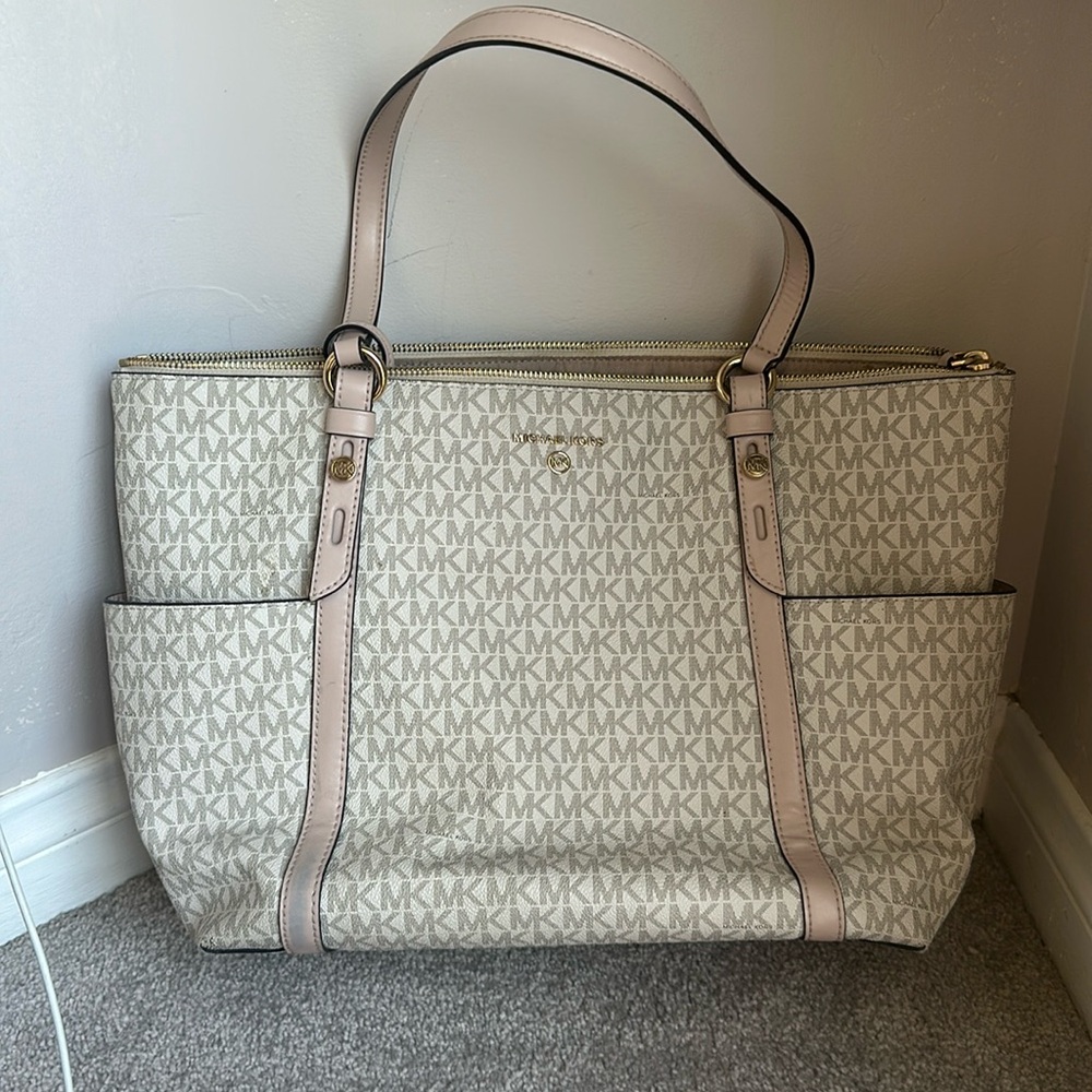 MK laptop bag